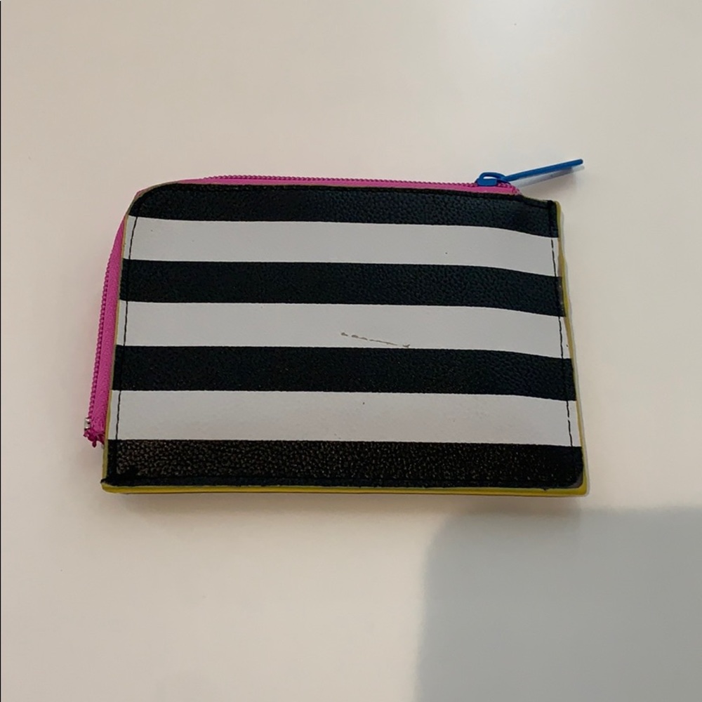 Sephora Mirror & Zip Pouch - Picture 3 of 3